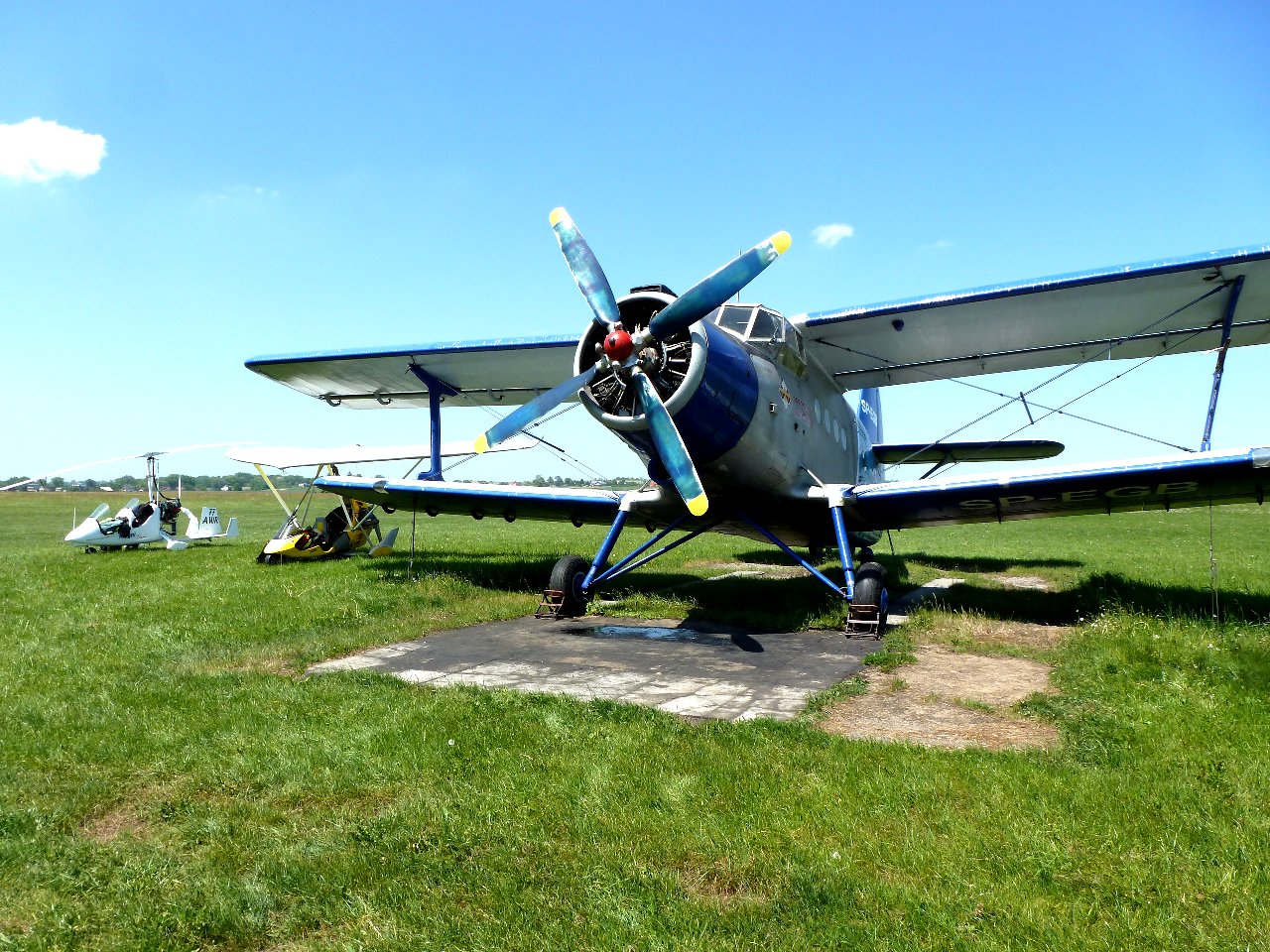 P1010863-Antonov2-120-litres-par-heure-vole-encore.JPG