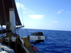 thumbs/transat-voile-Tigara-43-les-ancres-accrochent-les-ecoutes.jpg