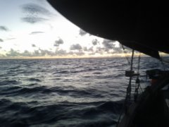 thumbs/sea-runners-A2-petits-cumulus-deviendront-grands-cette-nuit.jpg