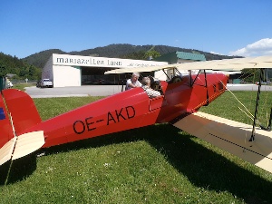 Alpes autrichiennes : biplan à Mariazell LOGM