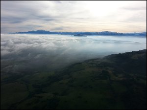 thumbs/20151215_141827-Pyrenees.jpg