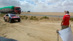 20160721_150307-Peugeot-double-par-camion